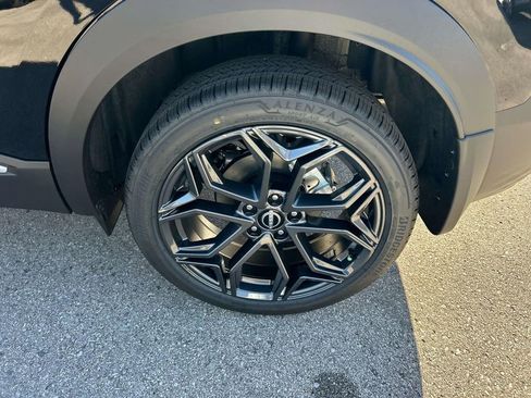New 2026 Nissan Kicks SR w/ Illumination Package FWD image 11