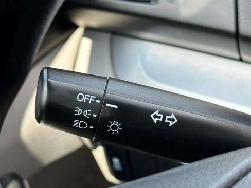 Used 2014 Honda CR-V LX image 22