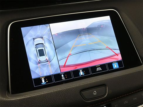 Certified 2022 Cadillac XT4 Sport w/ Enhanced Visibility Package image 22