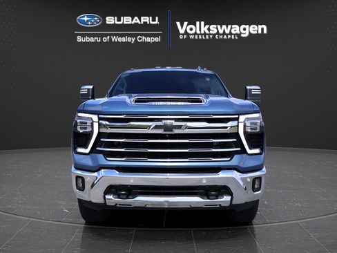 Used 2025 Chevrolet Silverado 3500 LTZ w/ LTZ Premium Package AWD/4WD image 2