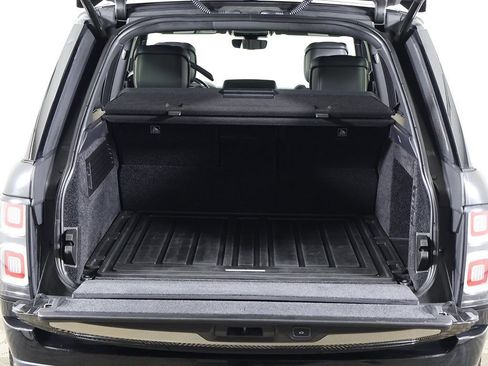 Used 2021 Land Rover Range Rover SV Autobiography Dynamic image 22