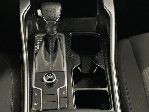 Used 2023 Kia Sorento LX FWD image 19