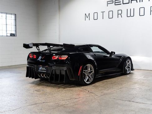 Used 2019 Chevrolet Corvette ZR1 RWD image 11