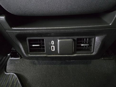 Used 2025 Chevrolet Silverado 1500 LT AWD/4WD image 21