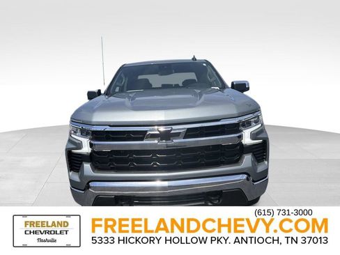 Used 2025 Chevrolet Silverado 1500 LT w/ LPO, Dark Essentials Package AWD/4WD image 9