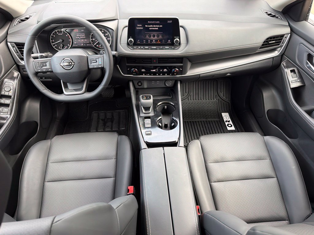 Used 2026 Nissan Rogue Dark Armor FWD image 19