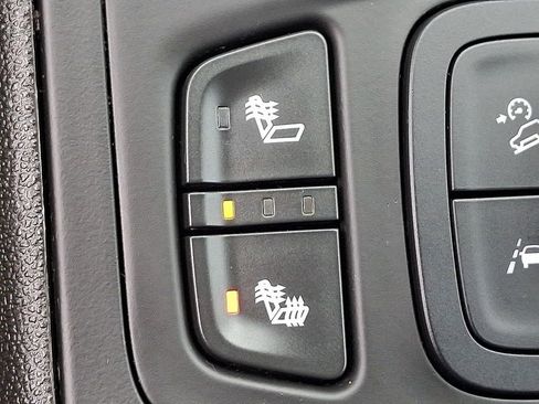 Certified 2024 GMC Terrain SLT FWD image 27