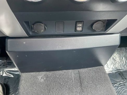 Used 2019 Toyota Tundra SR5 AWD/4WD image 22