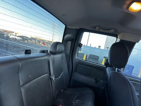 Used 2006 GMC Sierra 1500 SLT w/ Onstar Plus Package image 11