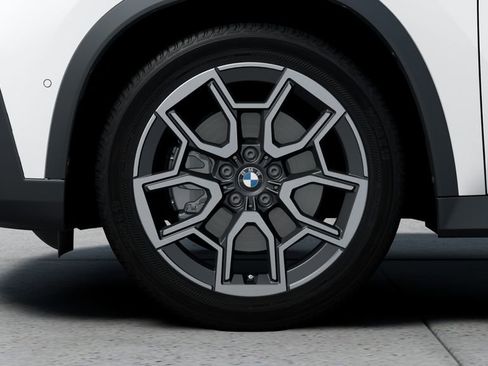 New 2026 BMW X1 xDrive28i AWD/4WD image 7