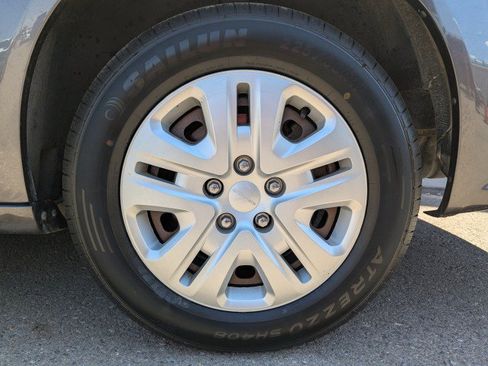Used 2018 Dodge Grand Caravan SE w/ UConnect Hands-Free Group FWD image 24