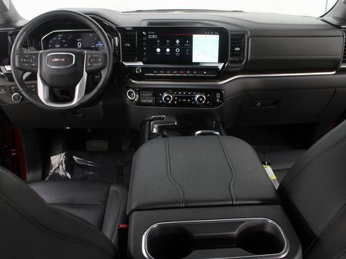 Used 2024 GMC Sierra 1500 Elevation w/ Elevation Premium Package image 10