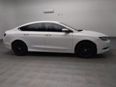 Used 2015 Chrysler 200 Limited w/ Convenience Group image 11
