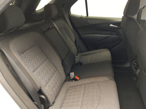 Used 2022 Chevrolet Equinox LT w/ Driver Convenience Package image 19