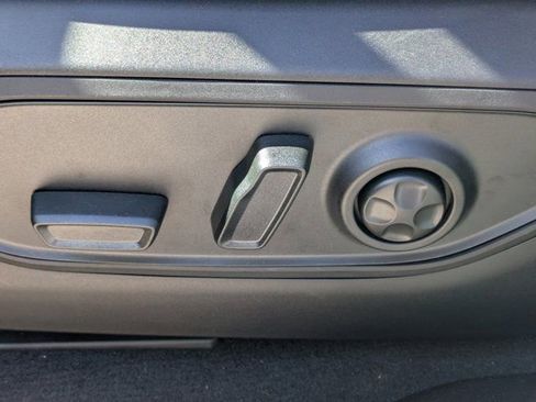 New 2025 Jeep Grand Cherokee L Altitude image 18