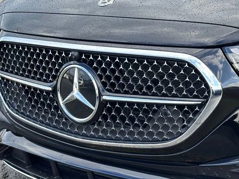 New 2026 Mercedes-Benz E 350 4MATIC Sedan image 5