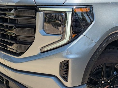 New 2026 GMC Sierra 1500 Elevation image 2