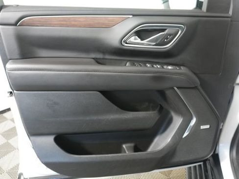 Used 2022 Chevrolet Tahoe High Country AWD/4WD image 36