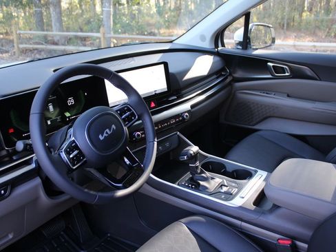 New 2026 Kia Carnival FWD image 27