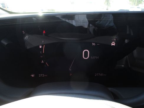 Used 2024 Buick Encore GX Sport Touring w/ Comfort Package image 17