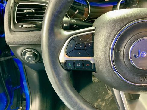 Used 2018 Jeep Compass Limited image 22