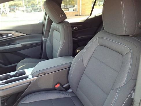 New 2026 Chevrolet Equinox EV LT w/ Comfort Package image 9