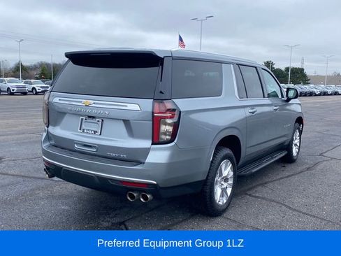 Certified 2024 Chevrolet Suburban Premier AWD/4WD image 3
