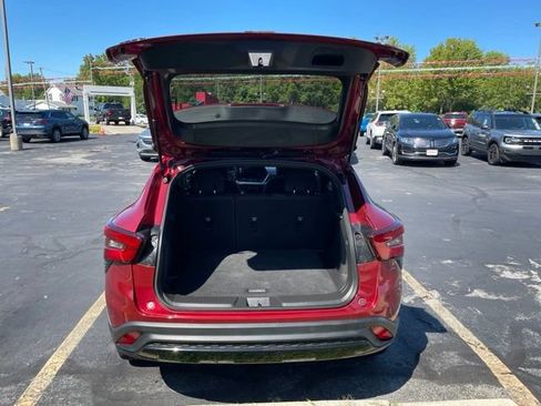 Used 2024 Chevrolet Trax RS w/ Driver Confidence Package FWD image 7