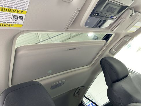 Certified 2025 Subaru Crosstrek 2.0i Premium AWD/4WD image 21