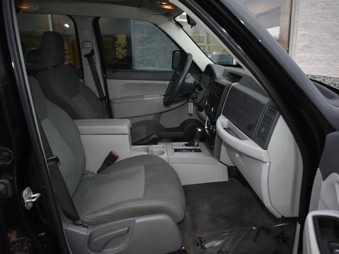 Used 2008 Jeep Liberty Sport w/ Popular Equipment Group image 36