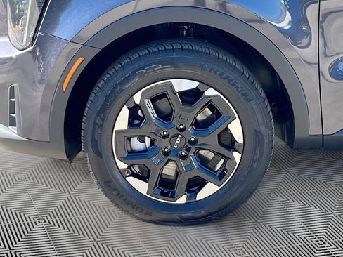 Certified 2025 Kia Sorento S AWD/4WD image 31