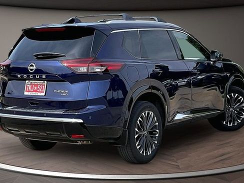 Certified 2025 Nissan Rogue Platinum w/ Platinum Premium Package AWD/4WD image 2