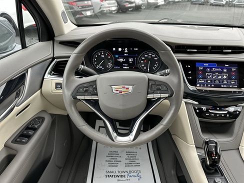 Used 2024 Cadillac XT6 Premium Luxury w/ Technology Package AWD/4WD image 14