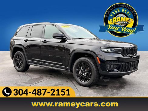 Used 2024 Jeep Grand Cherokee Altitude image 1