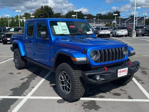 New 2025 Jeep Gladiator Rubicon image 2