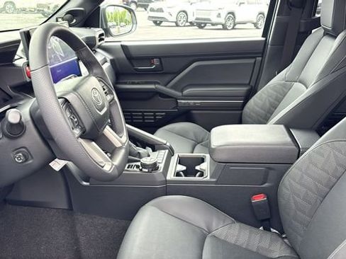 New 2026 Toyota 4Runner TRD Off-Road Premium AWD/4WD image 28