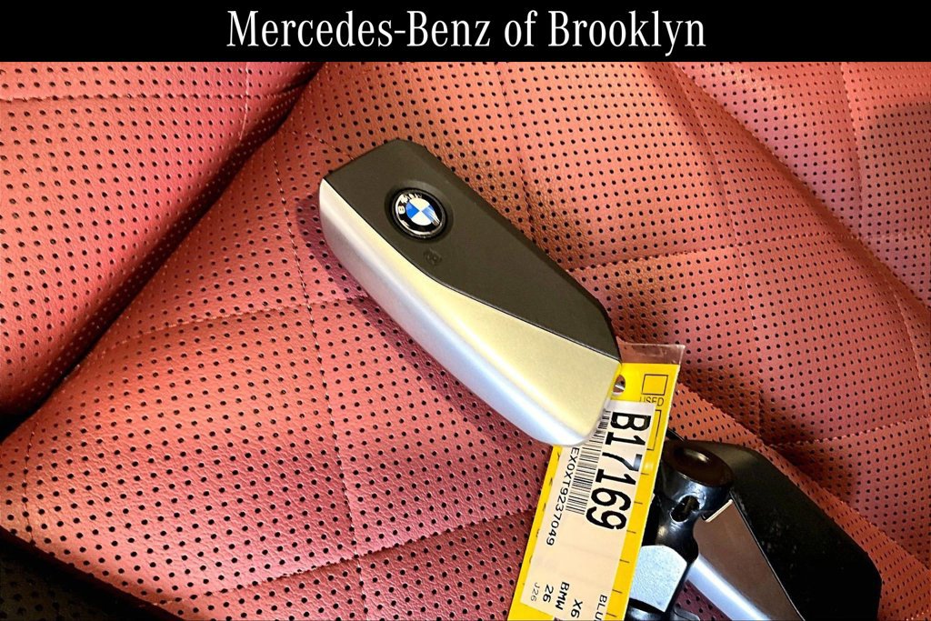 Used 2026 BMW X6 xDrive40i w/ Climate Comfort Package AWD/4WD image 13