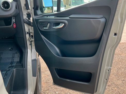 New 2026 Mercedes-Benz Sprinter 2500 image 21