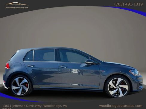 Used 2019 Volkswagen Golf 4-Door image 2