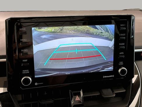 Used 2022 Toyota Corolla LE FWD image 28