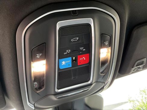 Used 2024 Jeep Grand Cherokee Altitude AWD/4WD image 32