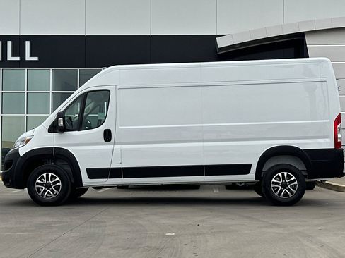 New 2026 RAM ProMaster 2500 w/ Quick Order Package 22G SLT FWD image 3