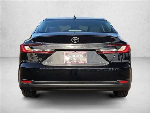 Used 2025 Toyota Camry LE FWD image 7