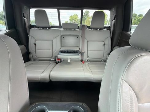 Used 2020 Chevrolet Silverado 1500 LT Trail Boss AWD/4WD image 23