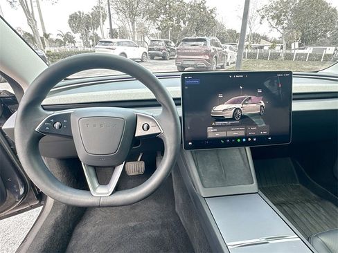 Used 2024 Tesla Model 3 Standard Range image 11