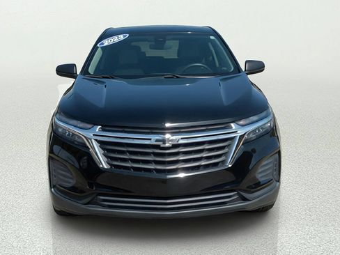 Used 2023 Chevrolet Equinox LS w/ LS Convenience Package FWD image 2