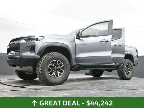 Used 2024 Chevrolet Colorado ZR2 w/ ZR2 Convenience Package III image 72