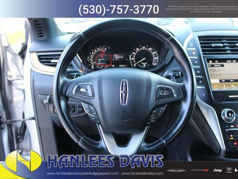 Used 2016 Lincoln MKC Select w/ Select Plus Package FWD image 17