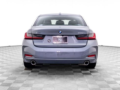 Certified 2025 BMW 330i xDrive Sedan w/ Premium Package AWD/4WD image 4