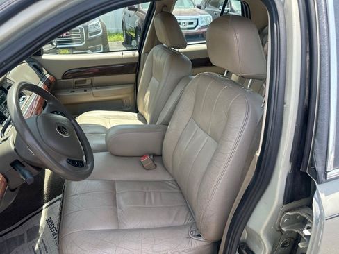 Used 2004 Mercury Grand Marquis GS RWD image 27
